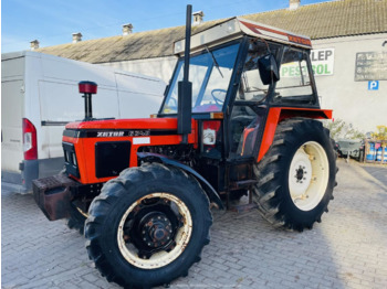 Tractor ZETOR