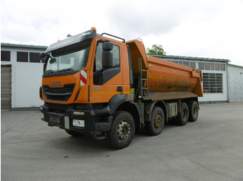 Camión volquete IVECO Trakker