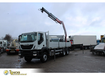 Camión grúa IVECO Trakker