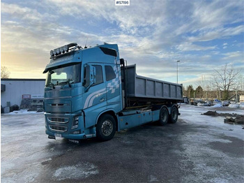 Camión multibasculante VOLVO FH16