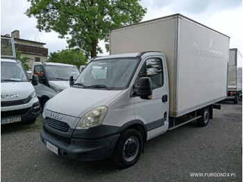 Furgoneta caja cerrada IVECO Daily