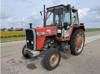 Tractor MASSEY FERGUSON 690