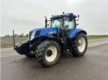 Tractor NEW HOLLAND T7.220