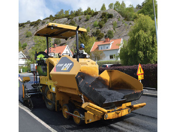 Pavimentadora de asfalto CATERPILLAR AP300F