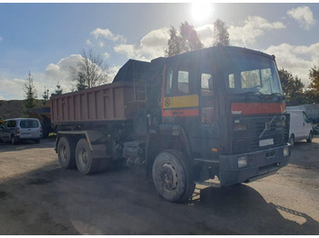 Camión volquete VOLVO FS