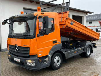 Camión volquete MERCEDES-BENZ Atego 823