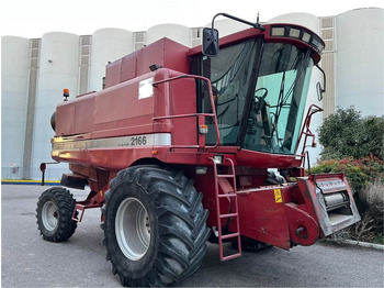 Cosechadora de granos CASE IH