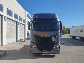 Cabeza tractora IVECO S-WAY