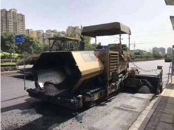 Pavimentadora de asfalto CATERPILLAR