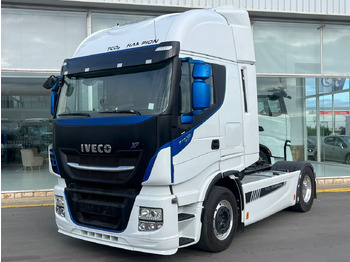 Cabeza tractora IVECO