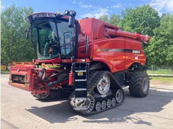 Cosechadora de granos CASE IH