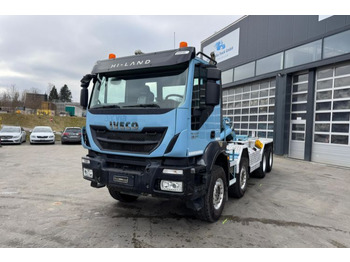 Camión IVECO Trakker