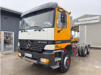 Camión chasis MERCEDES-BENZ Actros 3331