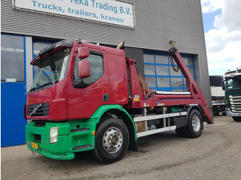 Camión portacontenedor de cadenas VOLVO FE 240