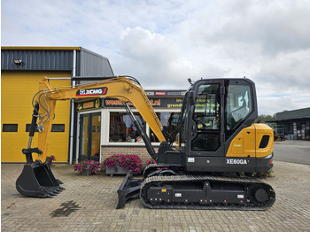 Miniexcavadora XCMG