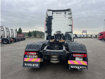 Cabeza tractora Volvo FH 650: foto 5