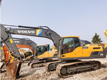 Excavadora de cadenas VOLVO EC220