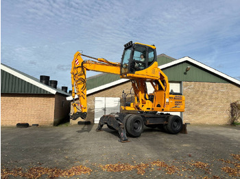 Excavadora de ruedas DOOSAN DX160W