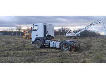 Cabeza tractora Volvo FH12 380: foto 4