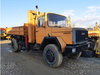 Camión volquete IVECO Magirus