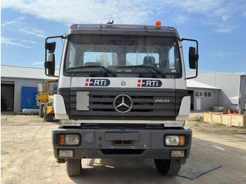 Camión grúa, Camión caja abierta Mercedes-Benz 2531: foto 4