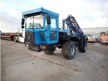 Camión grúa UNIMOG