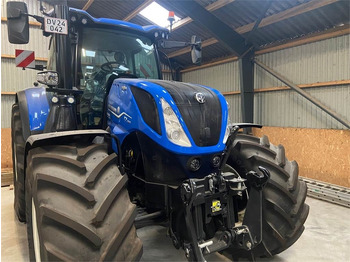 Tractor NEW HOLLAND T7