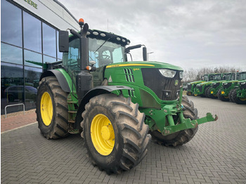 Tractor JOHN DEERE 6215R