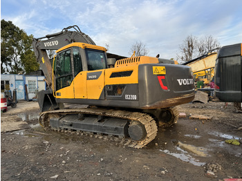 Excavadora de cadenas VOLVO EC220D