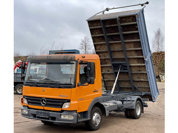 Camión volquete MERCEDES-BENZ Atego