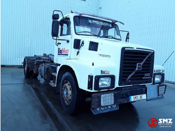 Camión portacontenedore/ Intercambiable VOLVO N10