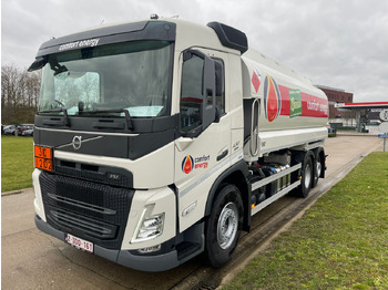 Camión cisterna VOLVO FM