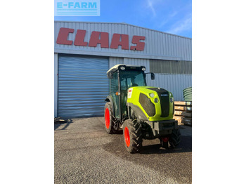 Tractor CLAAS Nexos 220