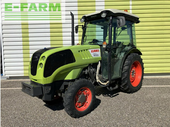 Tractor CLAAS Nexos 220