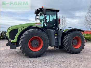 Tractor CLAAS Xerion 4000