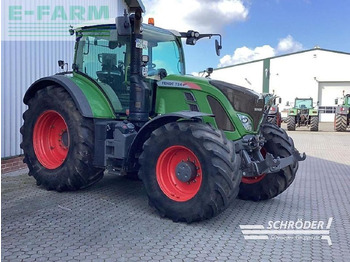 Tractor FENDT 724 Vario