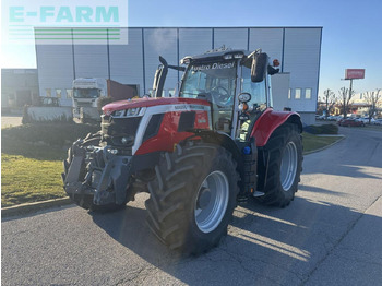 Tractor MASSEY FERGUSON 100 series