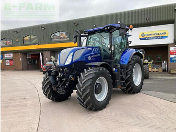 Tractor NEW HOLLAND T7.225