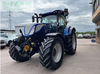 Tractor NEW HOLLAND T7.225