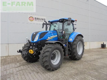 Tractor NEW HOLLAND T7.225