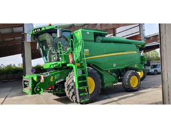 Cosechadora de granos JOHN DEERE T560