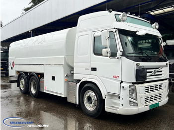 Camión cisterna VOLVO FM 500