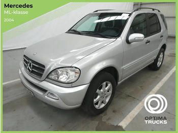 Coche MERCEDES-BENZ