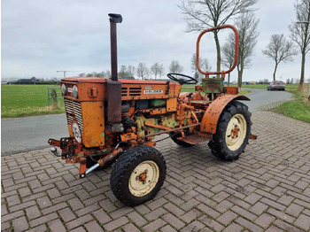 Tractor HOLDER