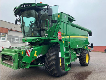 Cosechadora de granos JOHN DEERE T560