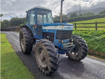 Tractor FORD