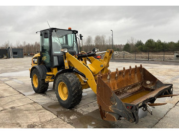 Cargadora de ruedas CATERPILLAR 908M