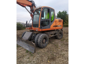 Excavadora de ruedas DOOSAN DX160W