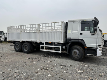 Camión transporte de ganado SINOTRUK HOWO