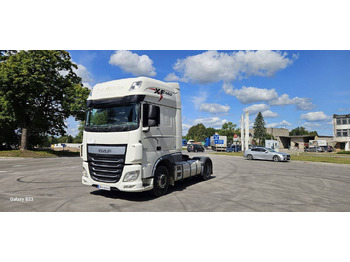 Cabeza tractora DAF XF 105 460